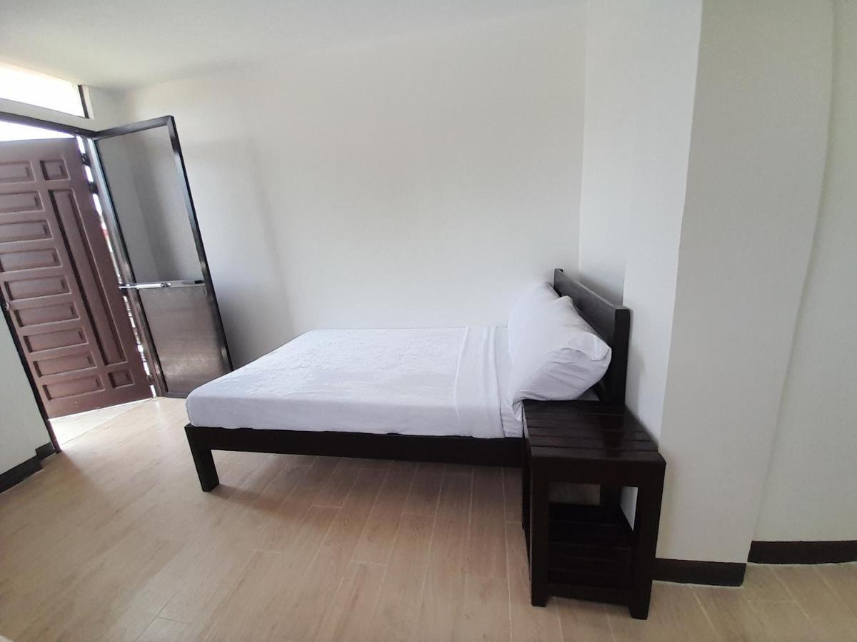 Palawan Residence Puerto Princesa ภายนอก รูปภาพ